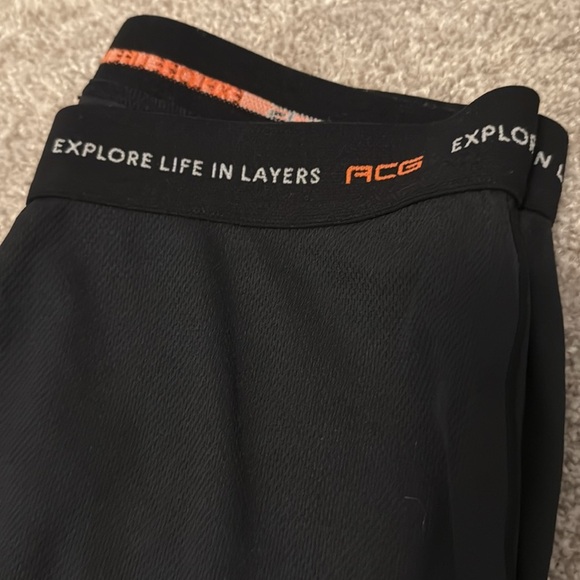 Nike ACG Black Leggings with Orange Detail - Picture 2 of 5